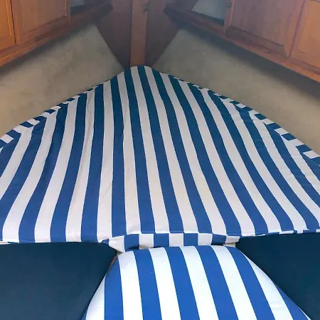 Velero Con Opcion De Salida Bådhotel